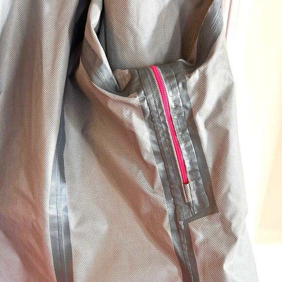 The North Face Venture Rain Jacket - Women's Size Large Hot Pink Novelty - Picture 4 of 9